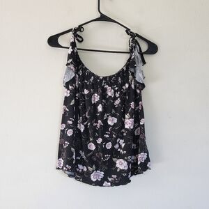 American Eagle Soft & Sexy tie strap floral print flowy top size medium